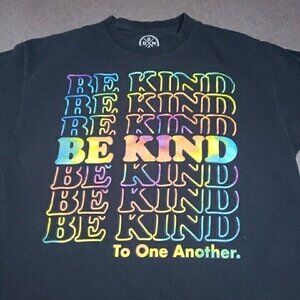 Women's Sz M Short Sleeve T Be Kind To One Another Graphic T-Shirt DOM Brand